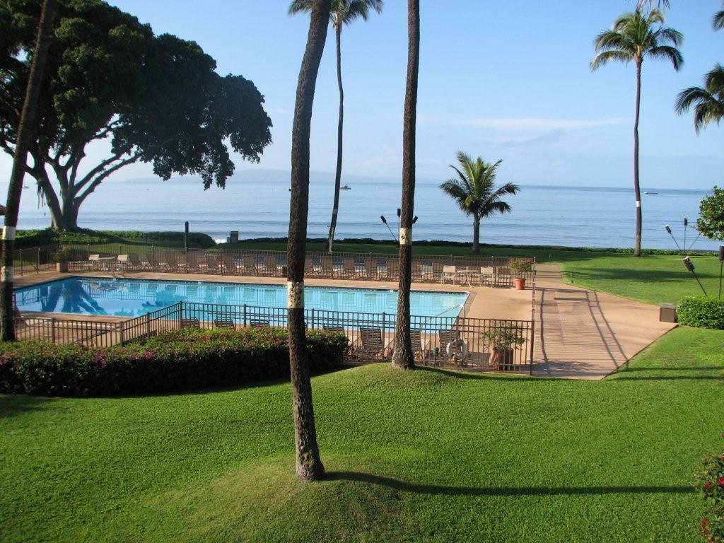 Ma'alaea Surf