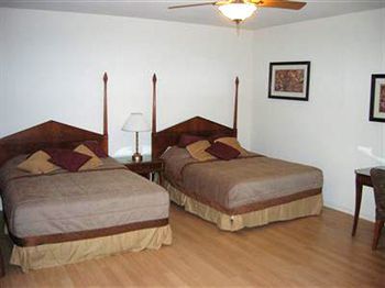 Inn Forest