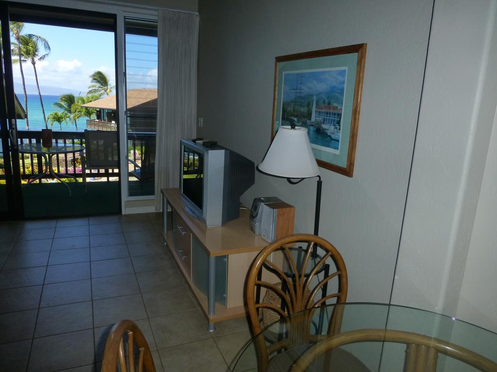 Mahina Surf Lahaina