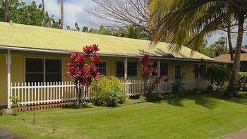 Tiki Beach Hostel-At The Beach In Lahaina Hostel