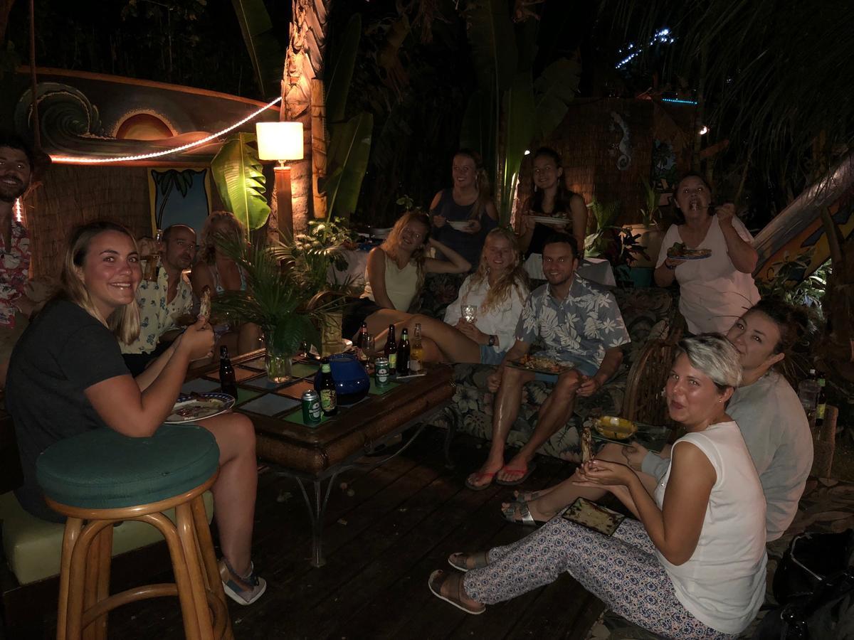Tiki Beach Hostel-At The Beach In Lahaina *
