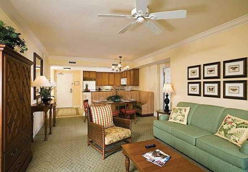 Marriott's Waiohai Club