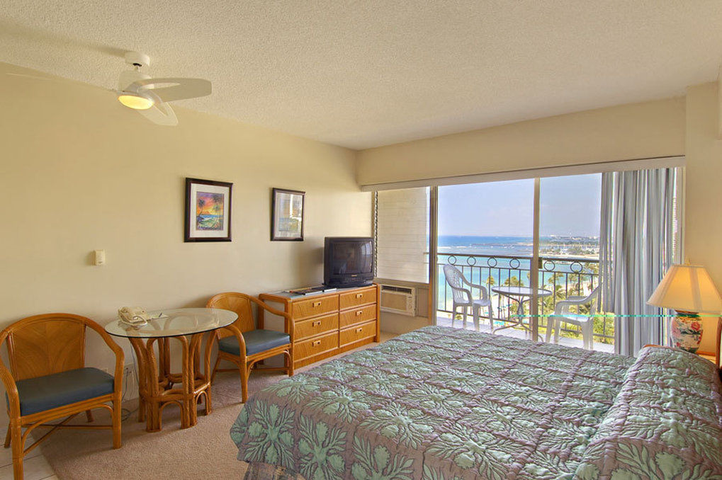 Waikiki Shore By Outrigger *