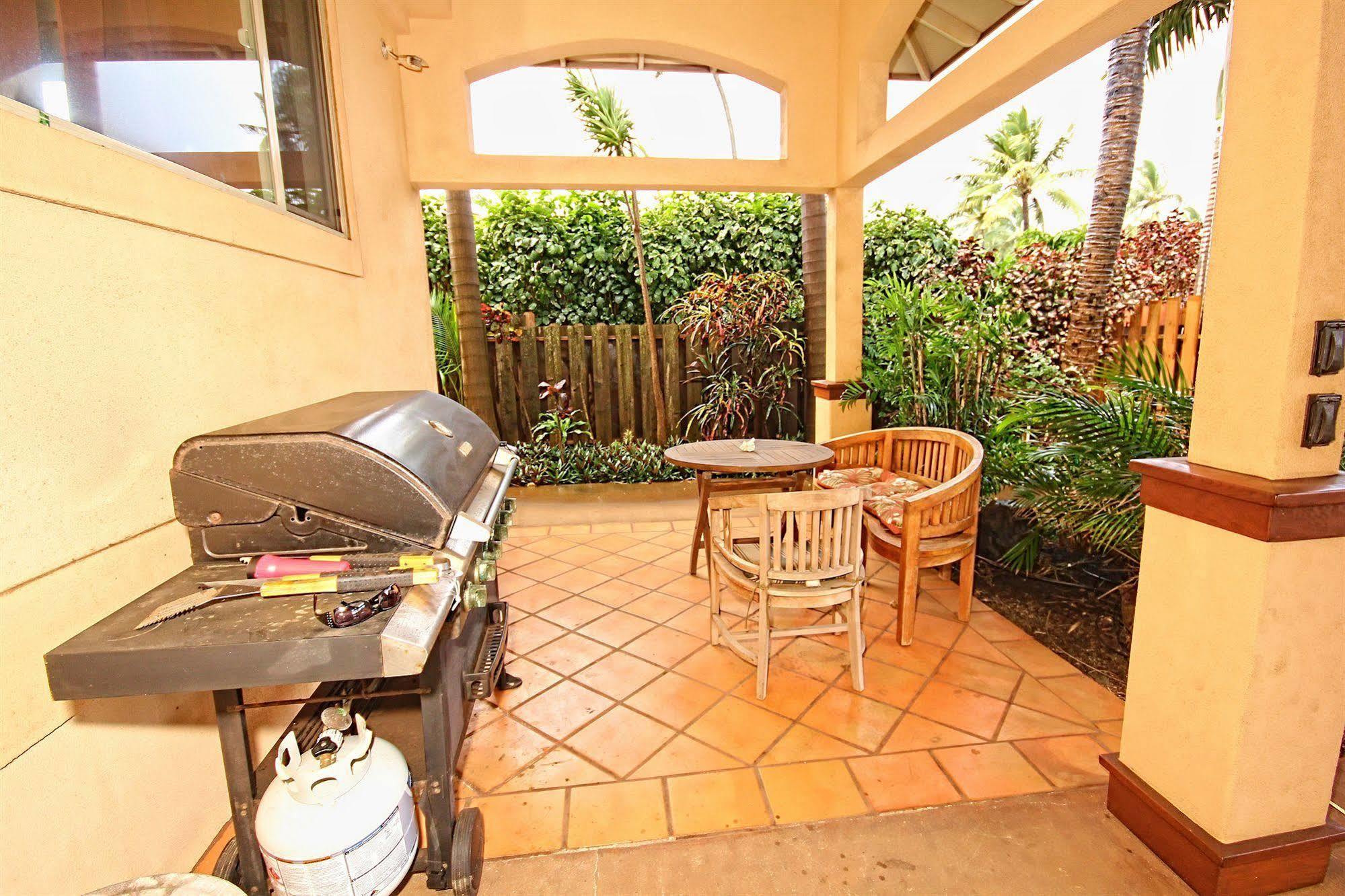 Kaiholo Hale Paia
