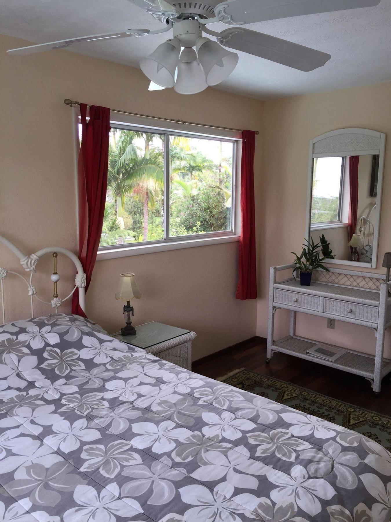 Bed & Breakfast Lava Tree Tropic