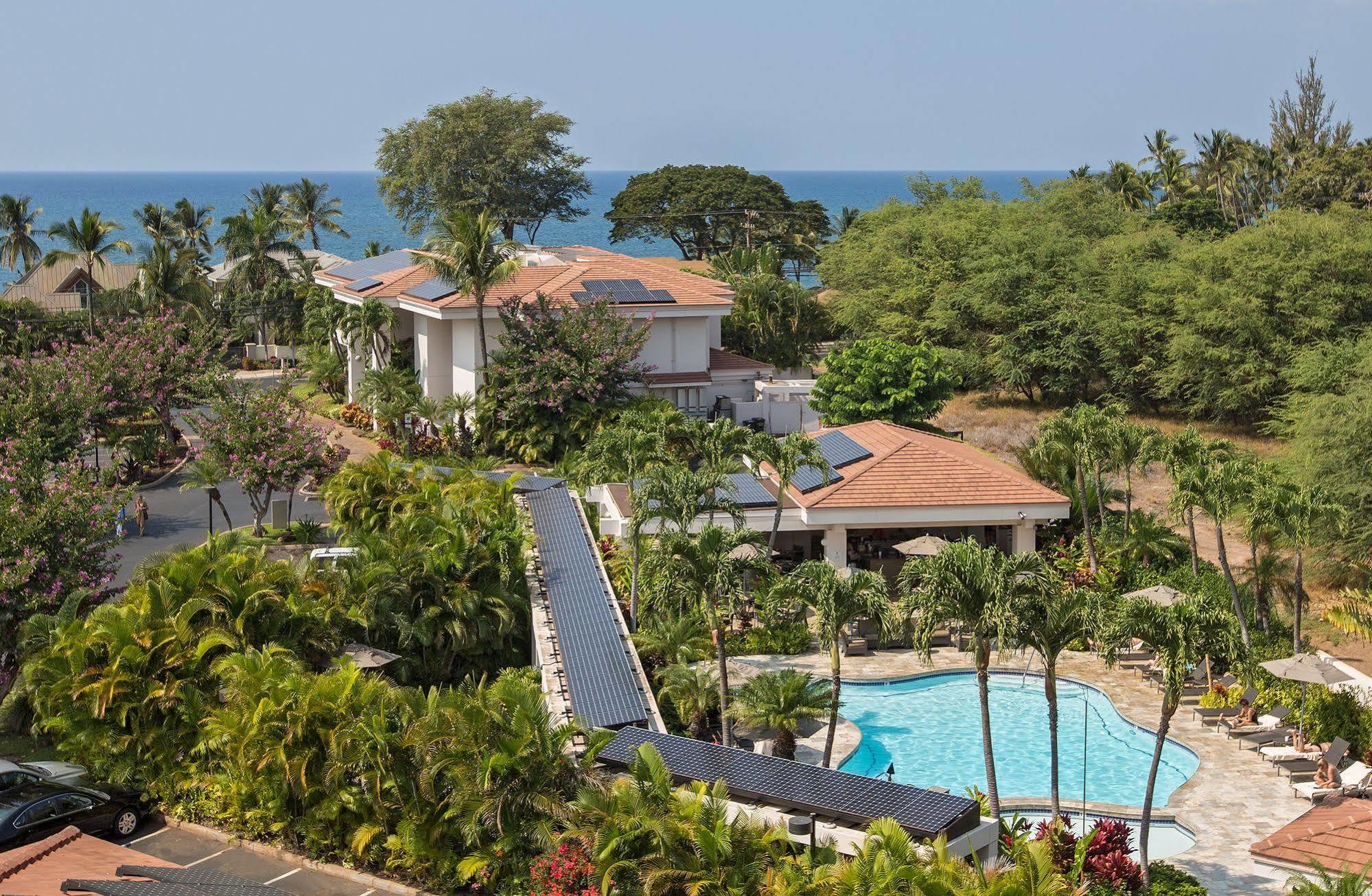 Hotel Maui Coast 3*