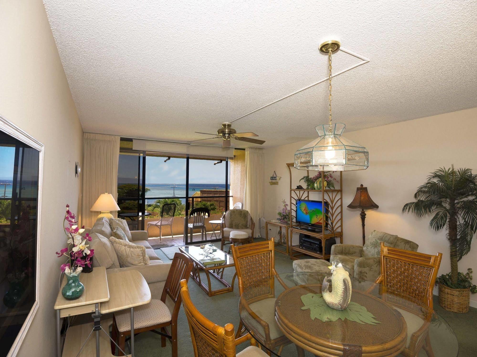Resort Kahana