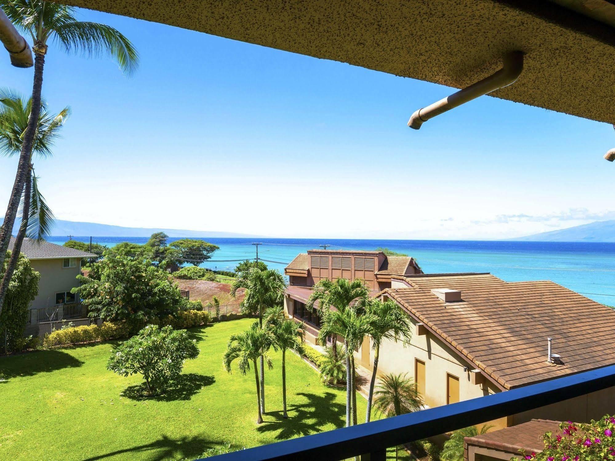 Resort Kahana 3*