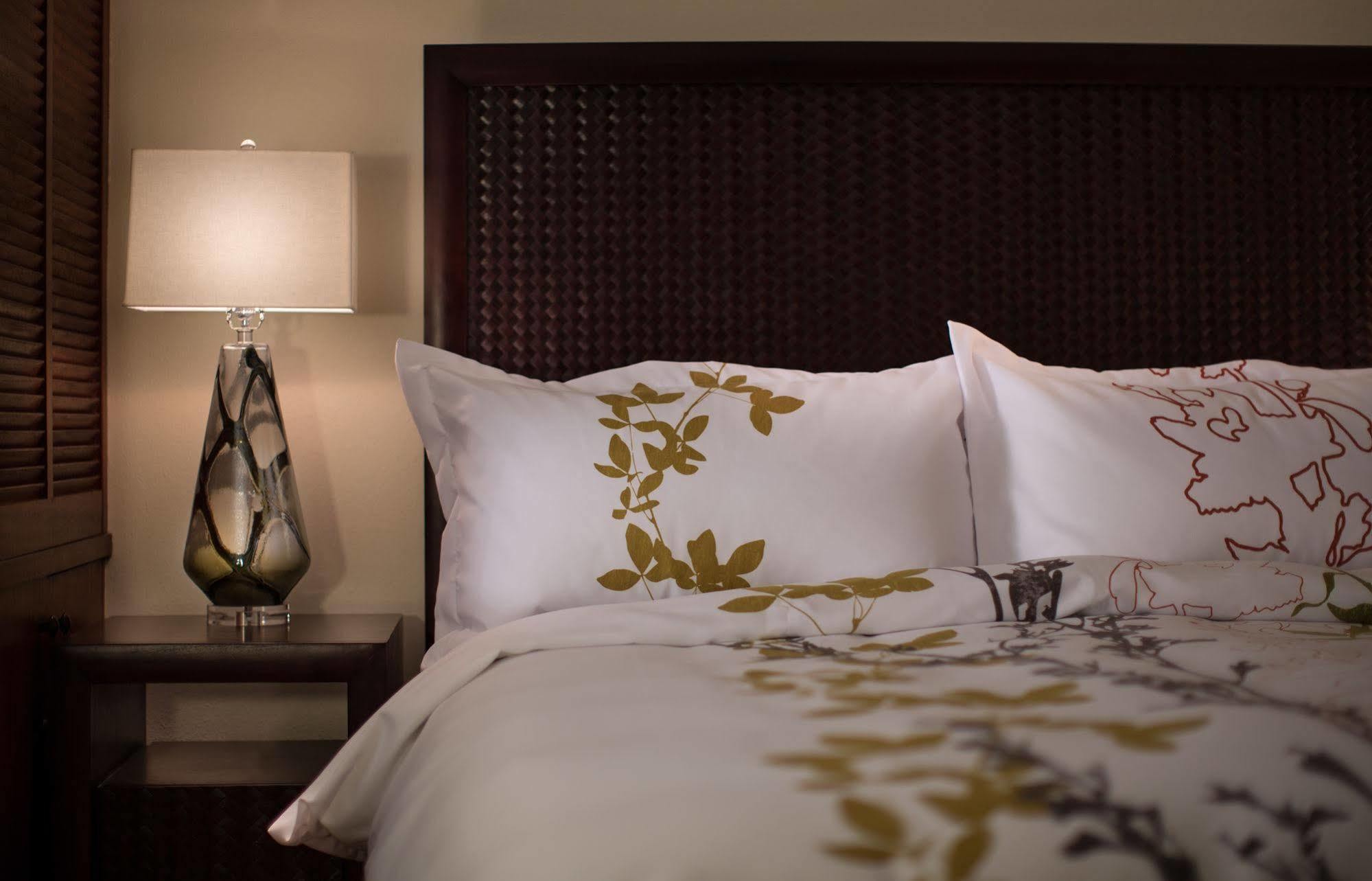 Colony Resort 4*