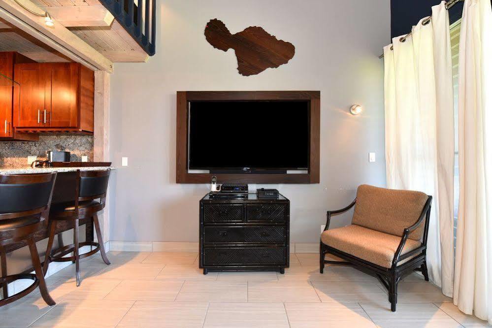 Mahina Surf Aparthotel Lahaina