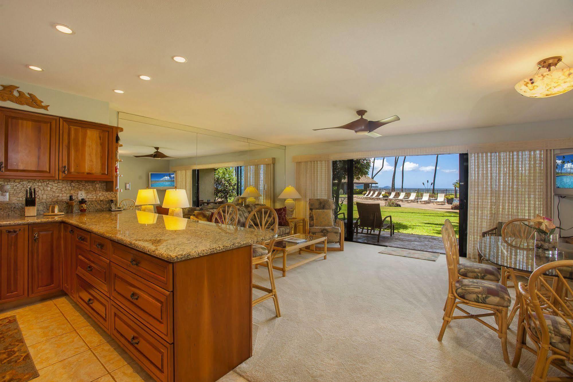 Aparthotel Ma'alaea Surf 4*