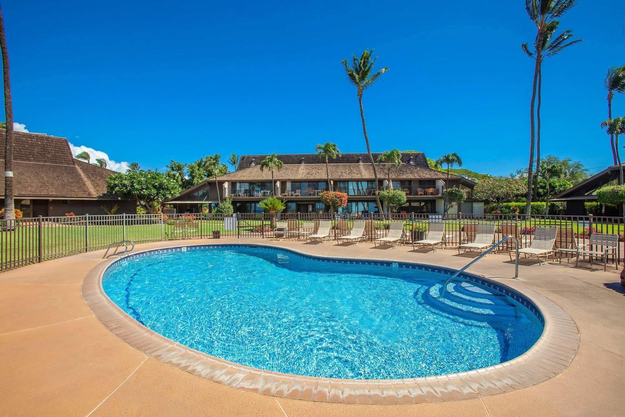Aparthotel Ma'alaea Surf 4*