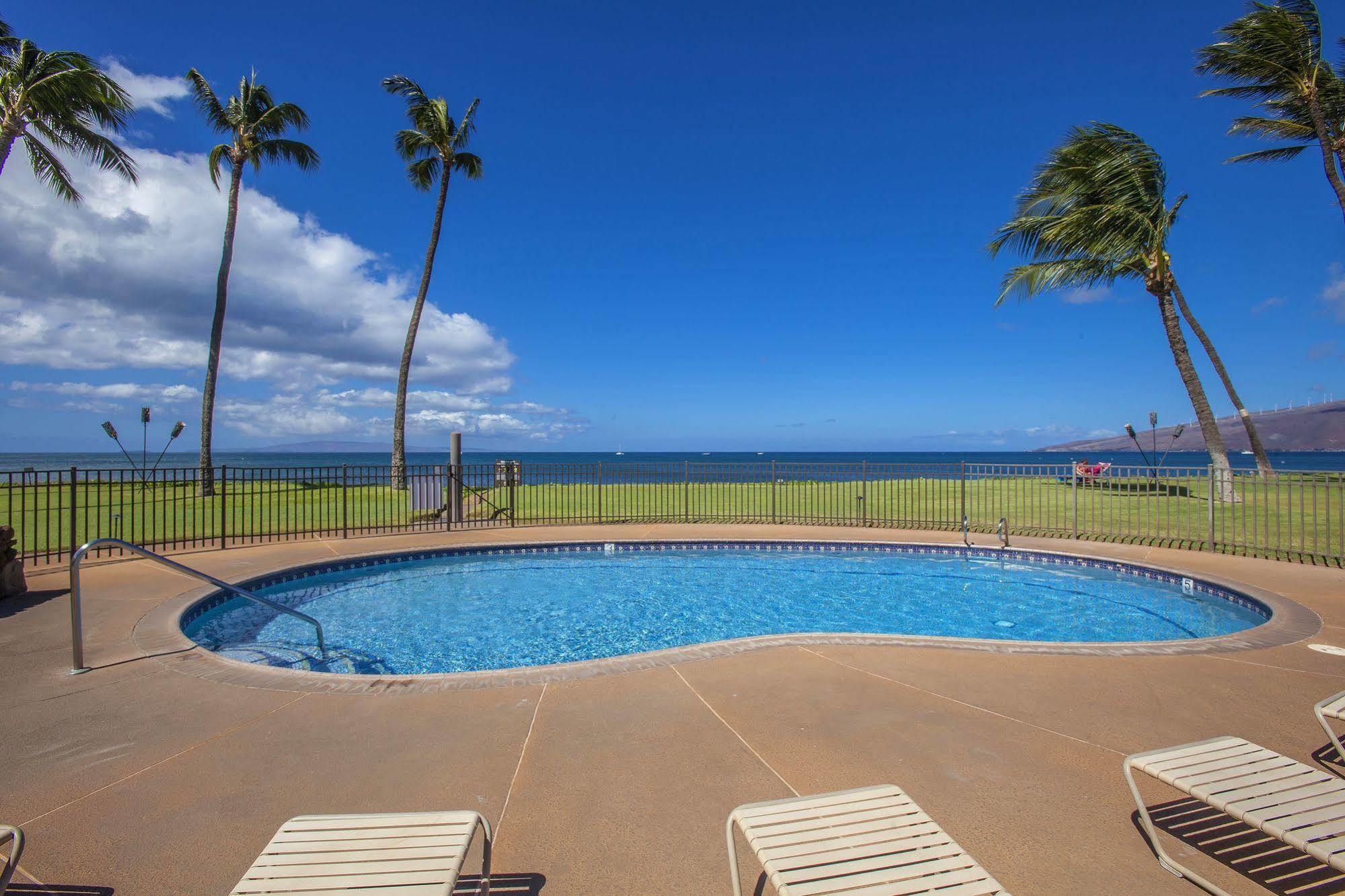 Aparthotel Ma'alaea Surf 4*