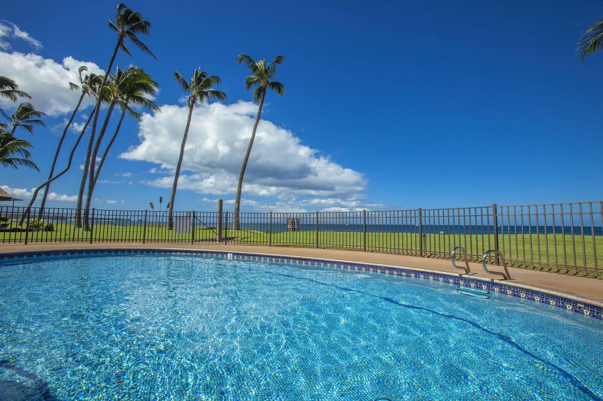 Ma'alaea Surf Aparthotel 4*