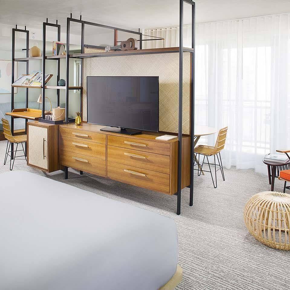 The Laylow, Autograph Collection 4* Honolulu
