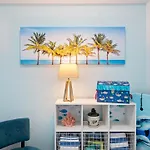 Manta Ray Suite At The Waikiki Banyan