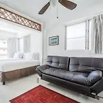 Stay Condominiums Waikiki