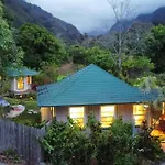 Iao Valley Inn