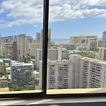 Waikiki Condo High Floor Views Beaches Convention Center