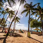 Beautifully Upgraded Studio Close To Waikiki Beach