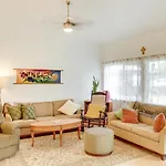 Paradise Park Vacation Rental About 4 Mi To Shoreline!
