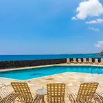 Sea Village Condo With Unobstructed Ocean Views And Oceanside Pool