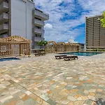 Ocean & Diamond Head View Studio At Waikiki
