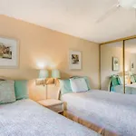 Lovely 1 Bedroom With Kitchen, Free Wifi & Parking