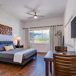 Unit 15 Maui Ohana Modern Studio