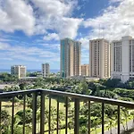 Doubletree By Hilton Alana - Waikiki Beach
