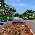 Wailea Ekolu Village