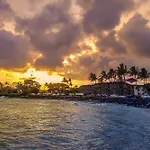 Islander On The Beach 315