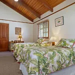 Kilauea Lodge And Restaurant