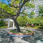 Ilikai Tower 1628 Lagoon View 1Br
