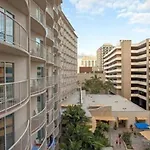 Club Wyndham At Waikiki Beach Walk