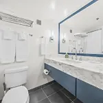 Ala Moana Condo By Zelloo