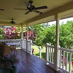 Tutu\'S Cottage