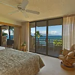 Aston Paki Maui
