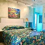 Garden Island Inn