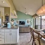 Ocean-View Kihei Condo With Pool Access!