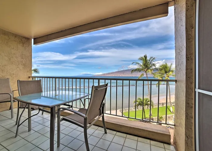 Beachfront Kihei Sanctuary With Lanai And Ocean Views!