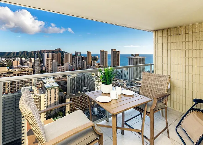Ocean & Diamond Head View Studio At Waikiki