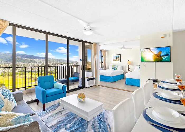 Tropical Bliss, Mountain View Condo Near Waikiki Beach With Free Parking