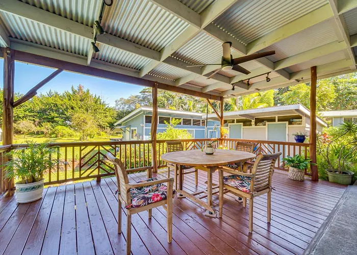 Keaau Apartment On Beautiful Acre With Pool And Deck!