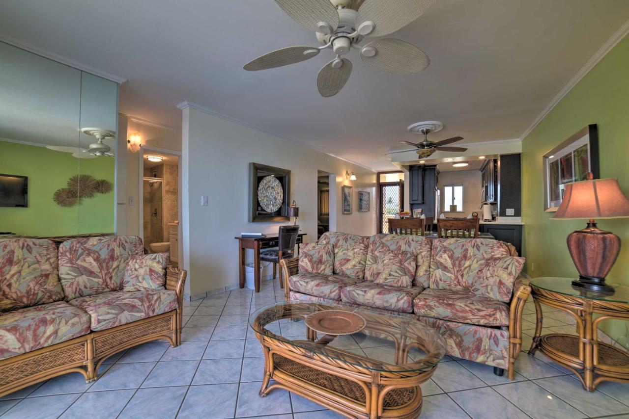 Apartment Beachfront Sanctuary With Lanai And Ocean Views!