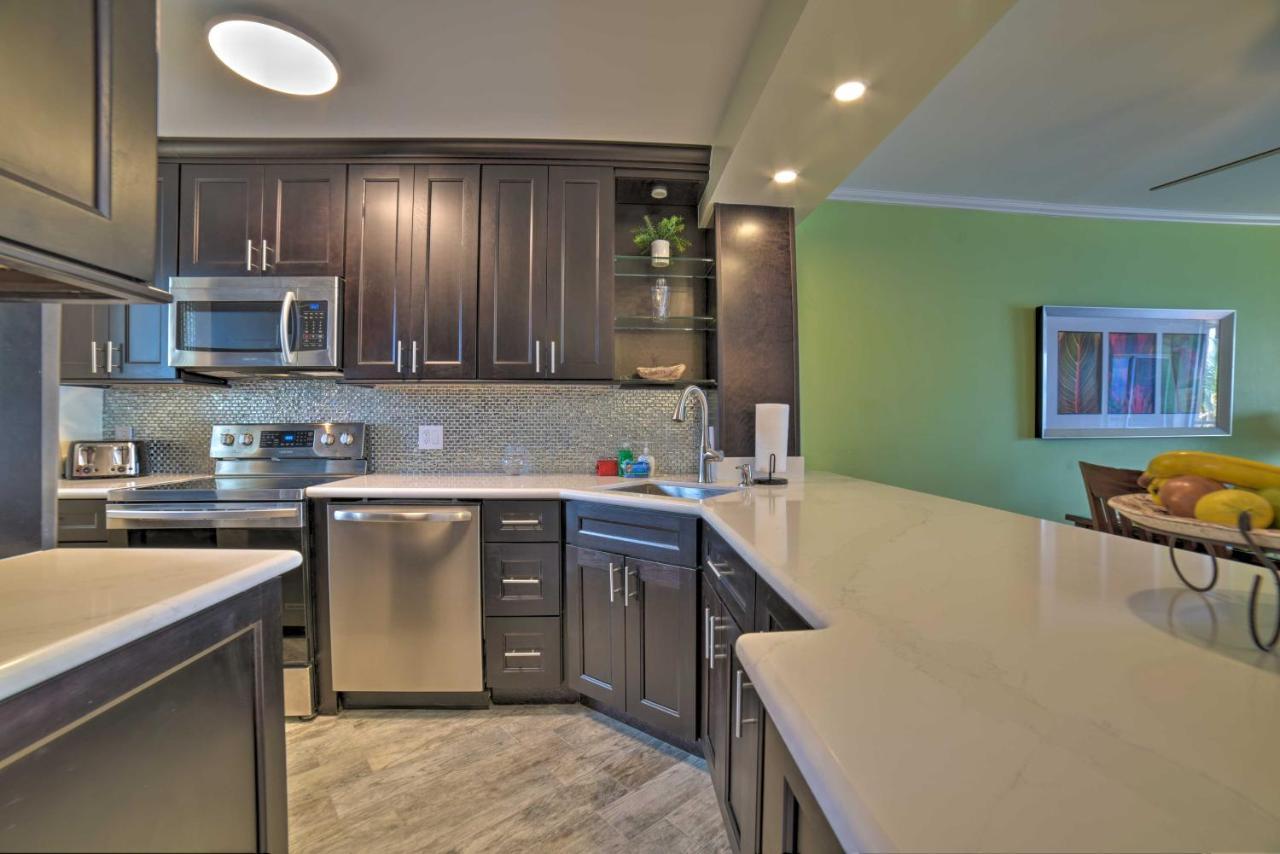 Apartment Beachfront Sanctuary With Lanai And Ocean Views!