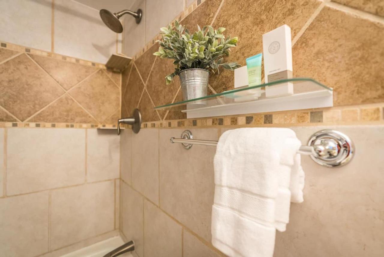1bd With Ocean Views: 40% Off, Self Check-in