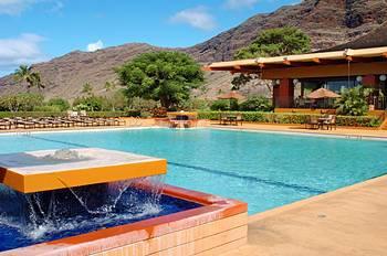 Makaha & Golf Club