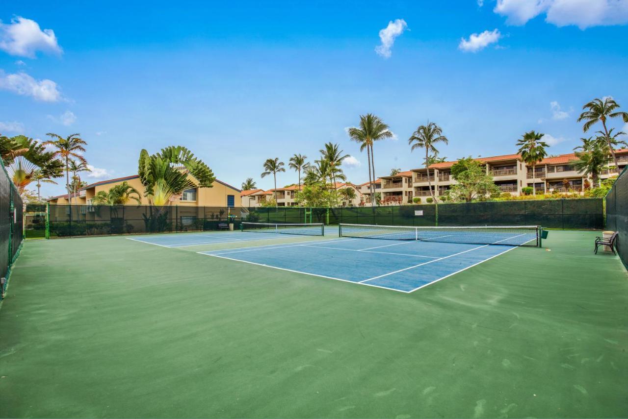 Holiday home Oceanfront With 2 Pools, Tennis Courts, And Expansive Ocean Views - 10-104 Kailua-Kona