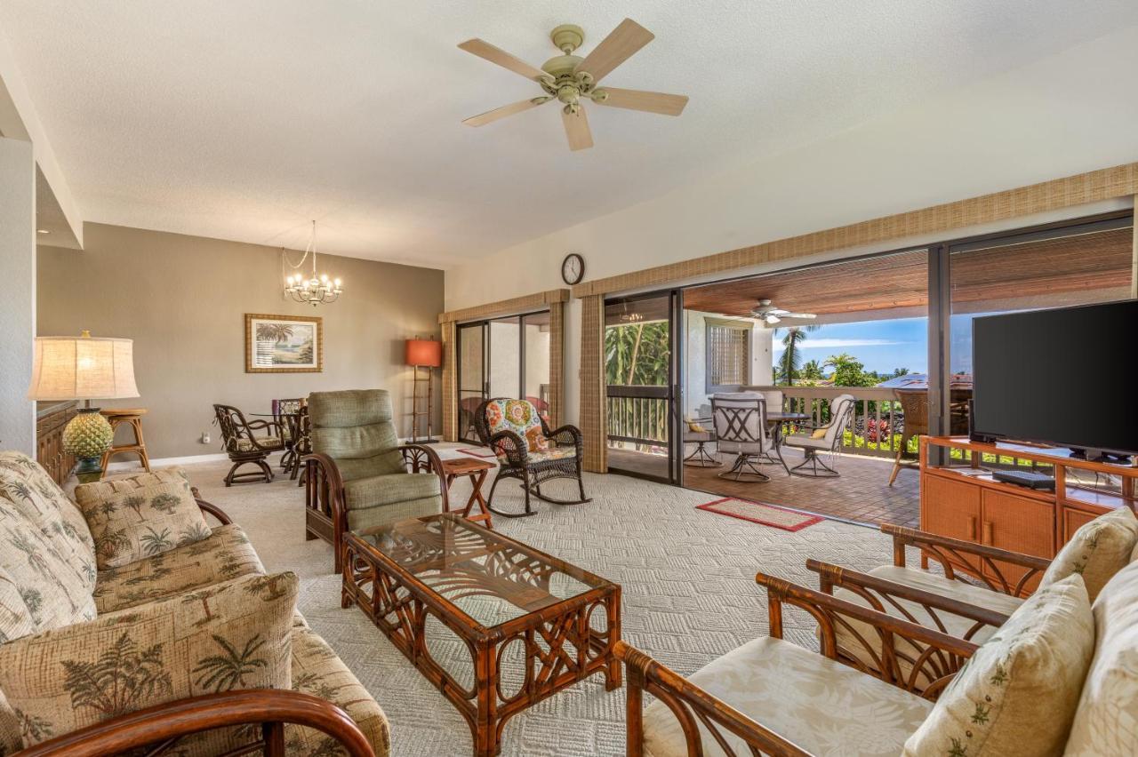 Oceanfront With 2 Pools, Tennis Courts, And Expansive Ocean Views - 10-104 Holiday home